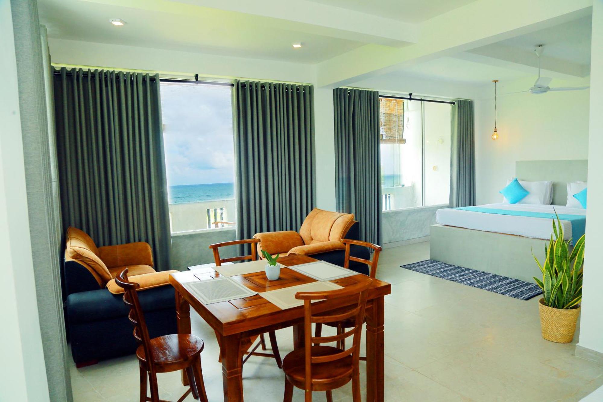 Cocos Hotel Midigama East Exterior photo
